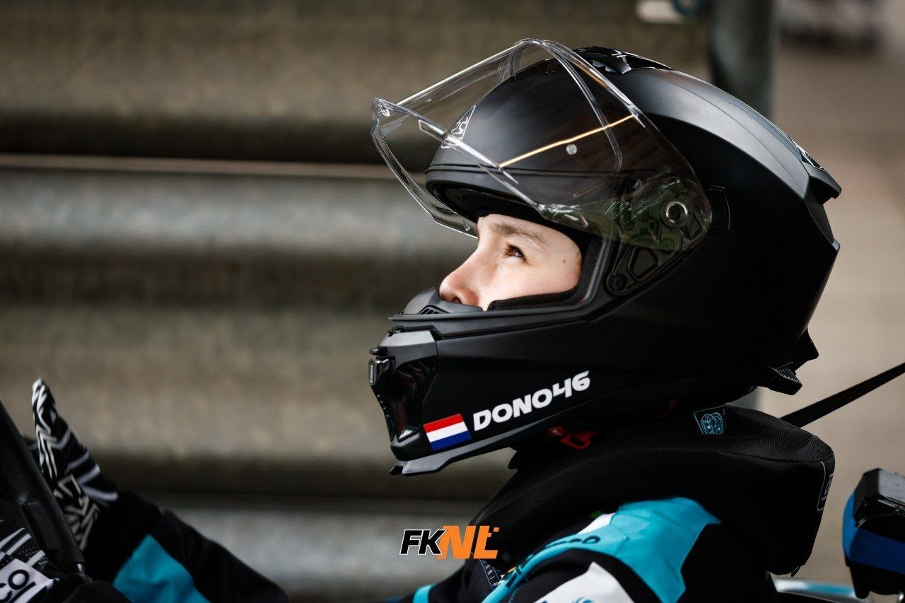 Don in de kart, focus voor de start
