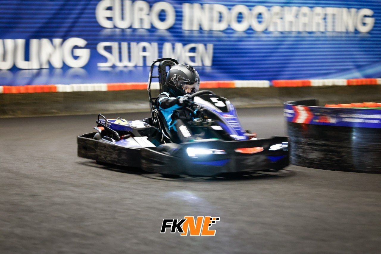 Kart op snelheid, bocht in